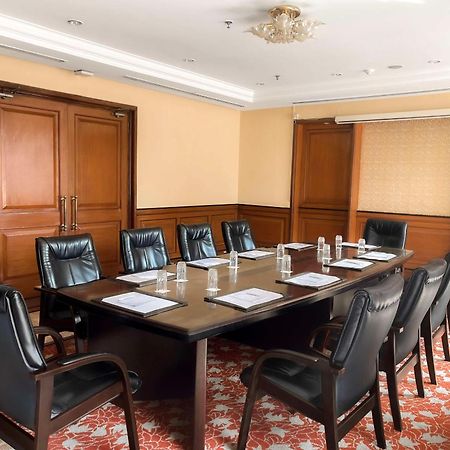 Radisson Hotel Катманду Екстериор снимка