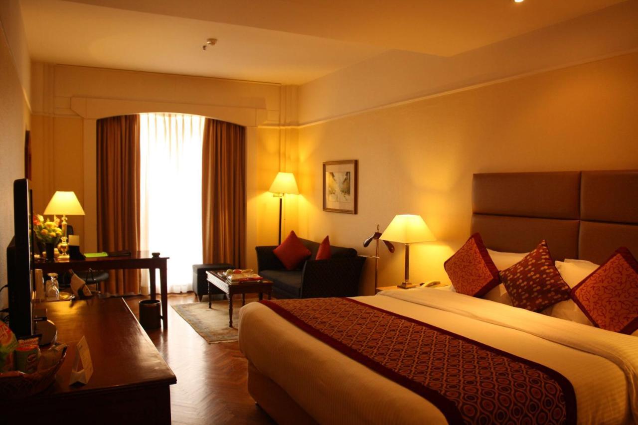 Radisson Hotel Катманду Екстериор снимка
