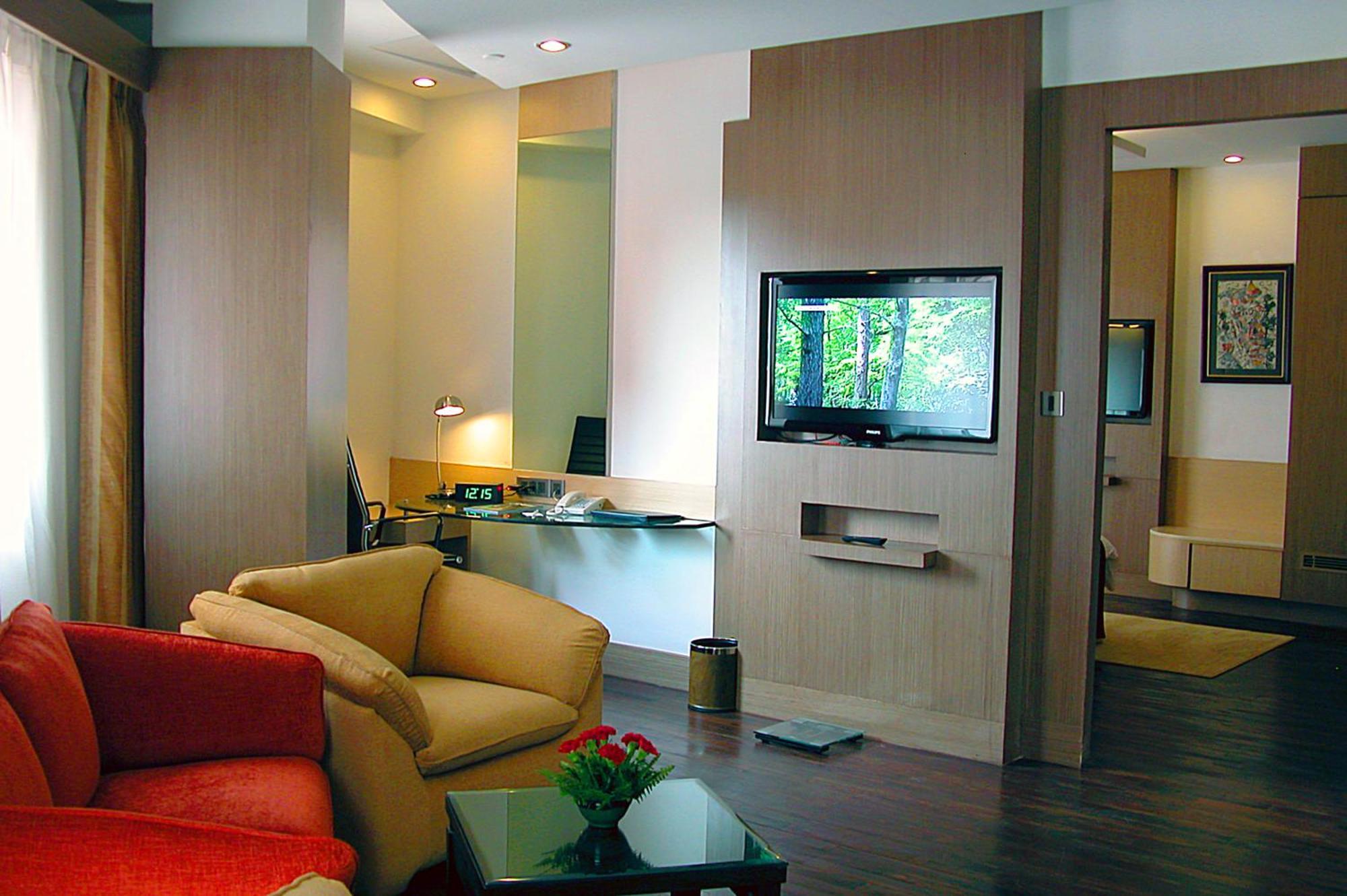 Radisson Hotel Катманду Екстериор снимка
