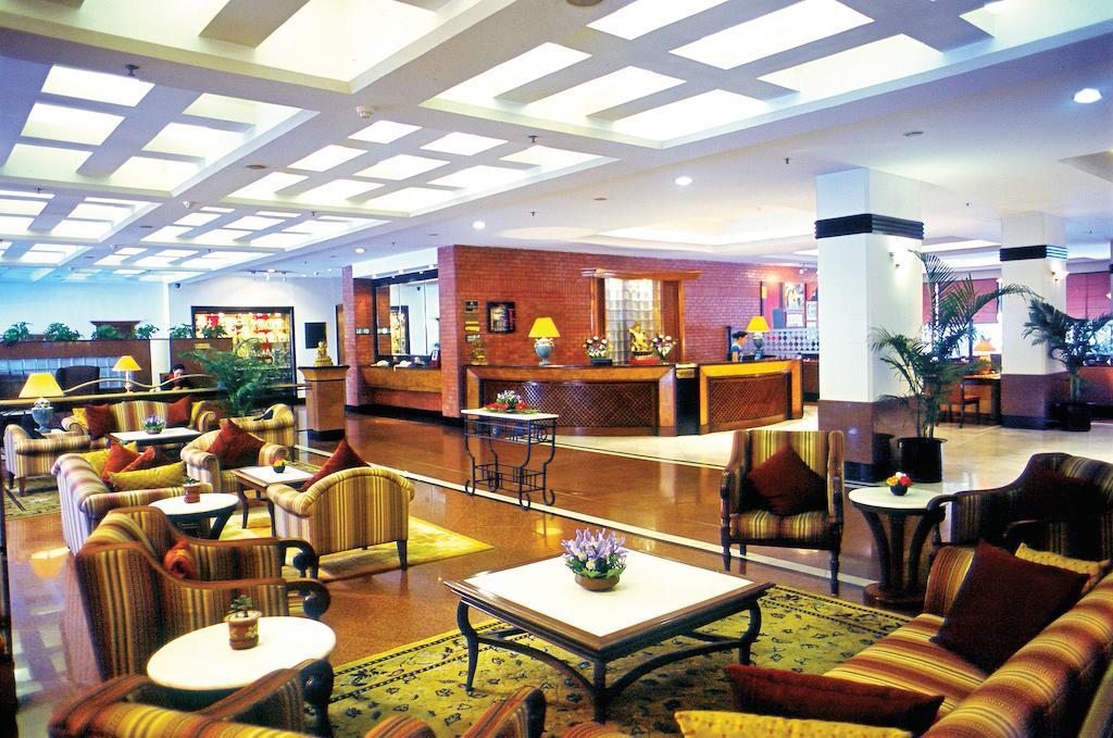 Radisson Hotel Катманду Екстериор снимка